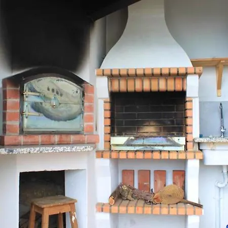 Charming House In With Fireplace *