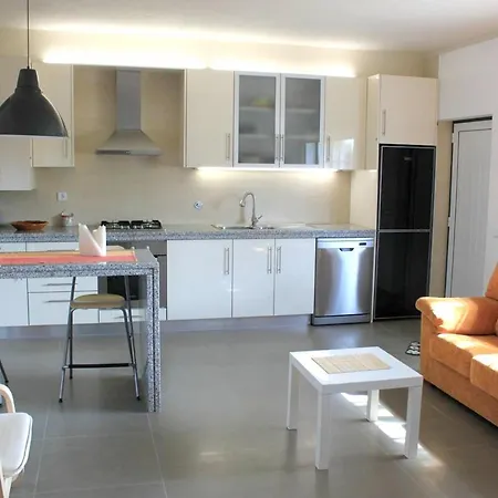 Σπίτι διακοπών Charming House In With Fireplace *