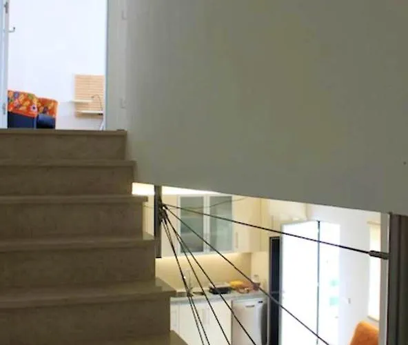 펜션 Charming House In With Fireplace *