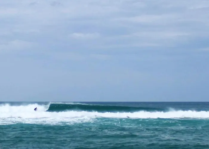 Charming House In With Fireplace 나자레