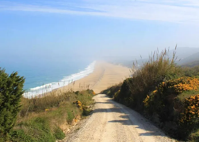 펜션 Charming House In With Fireplace *